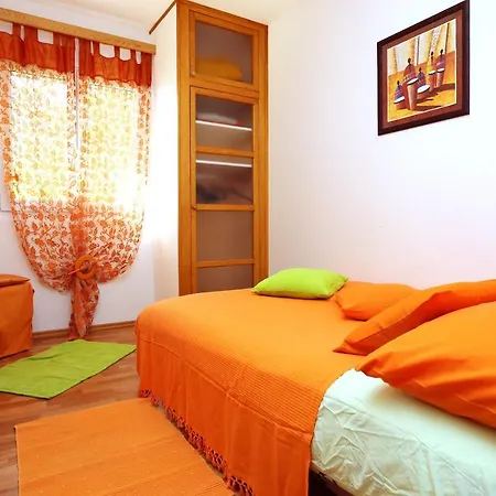 Seaside With A Swimming Pool Rastici, Ciovo - 1084 * Trogir