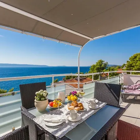 Seaside With A Swimming Pool Rastici, Ciovo - 1084 * تروغير