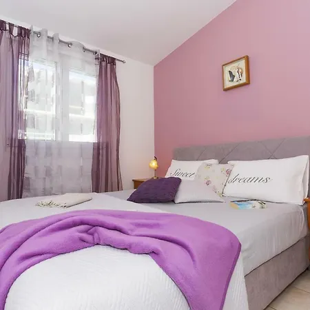 Seaside With A Swimming Pool Rastici, Ciovo - 1084 Apartment *