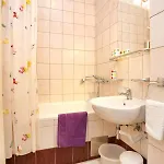 Seaside With A Swimming Pool Rastici, Ciovo - 1084 * 特罗吉尔