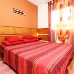 Seaside With A Swimming Pool Rastici, Ciovo - 1084 *