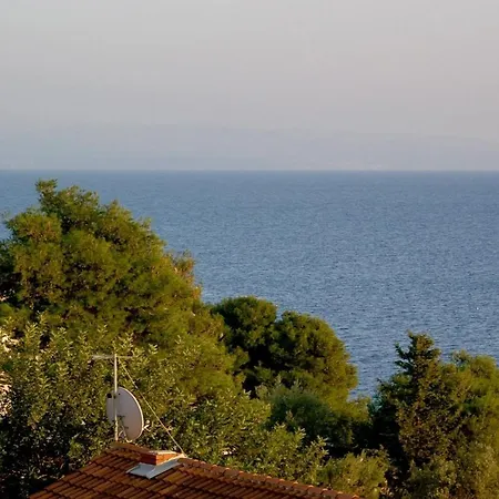 Seaside With A Swimming Pool Rastici, Ciovo - 1084 Апартаменты *