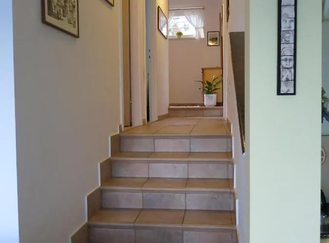 Appartement Seaside With A Swimming Pool Rastici, Ciovo - 1084